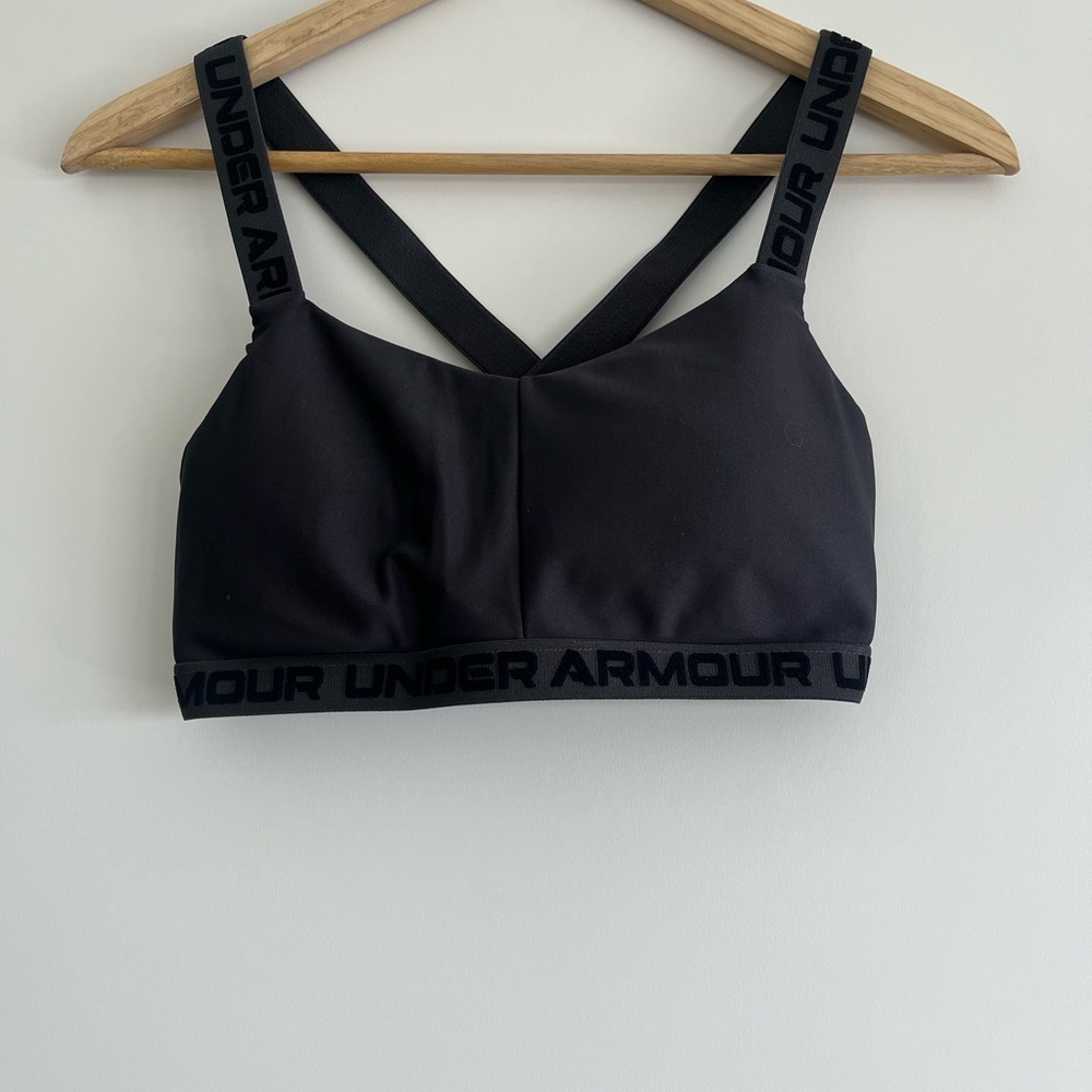 Under Armour Women's Black Sports Bra with Logo Straps